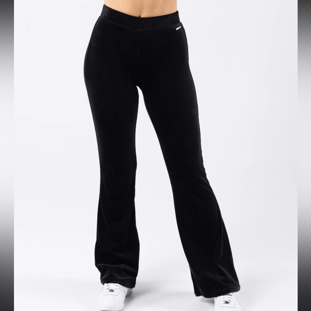 Alphalete velour pants
